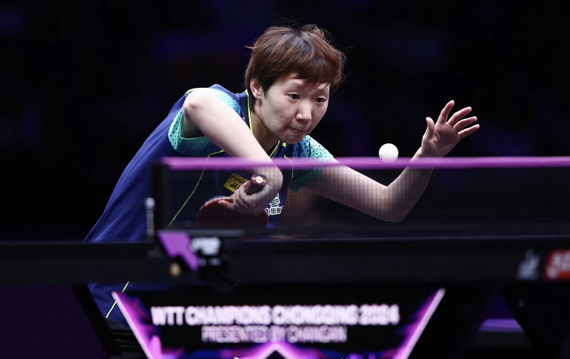 爱游戏-莎拉波娃和武贾西奇