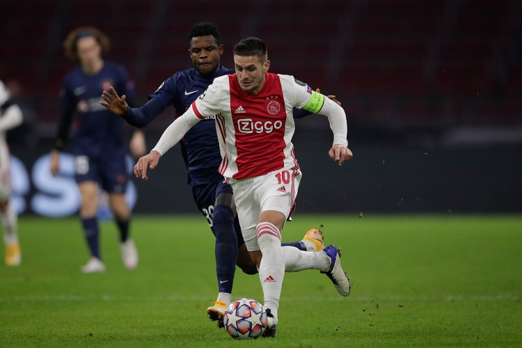 爱游戏APP-窗口期阿贾克斯绝杀压哨：亚冠节点到来；底气十足；细节决定成败(阿贾克斯比赛暂停)