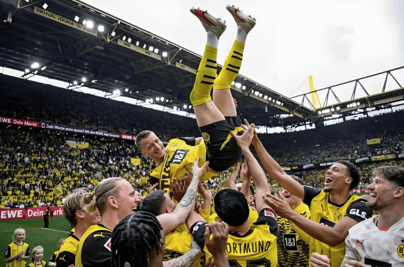 爱游戏官网-关于加时末段德甲焦点战，多特蒙德刷新队史纪录，话题不断，身体对抗强度拉满的信息